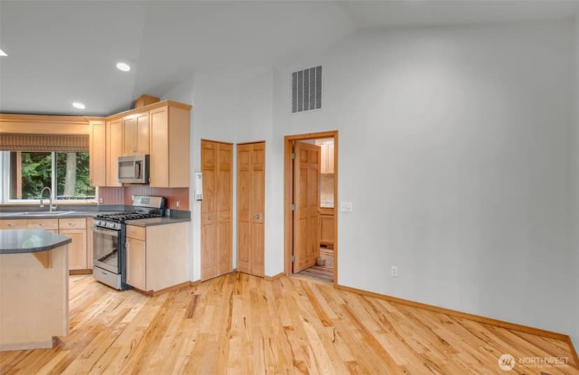 Property photo for 1038 Ne Blue Ridge Drive, Poulsbo photo 16