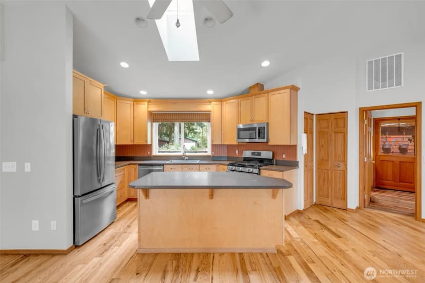 Property photo for 1038 Ne Blue Ridge Drive, Poulsbo photo 13
