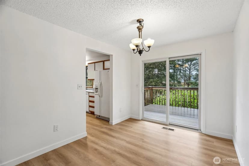 Property photo for 22904 41st Place Sw, Mountlake Terrace photo 10