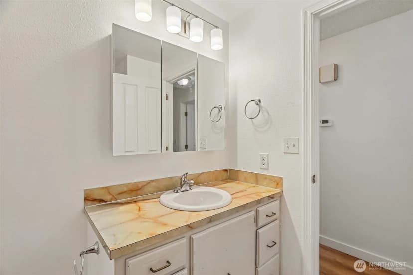 Property photo for 22904 41st Place Sw, Mountlake Terrace photo 25