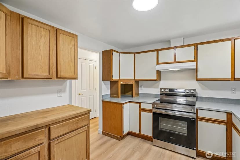 Property photo for 22904 41st Place Sw, Mountlake Terrace photo 13