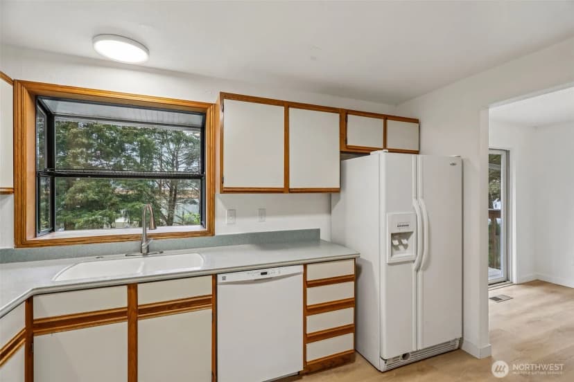 Property photo for 22904 41st Place Sw, Mountlake Terrace photo 12