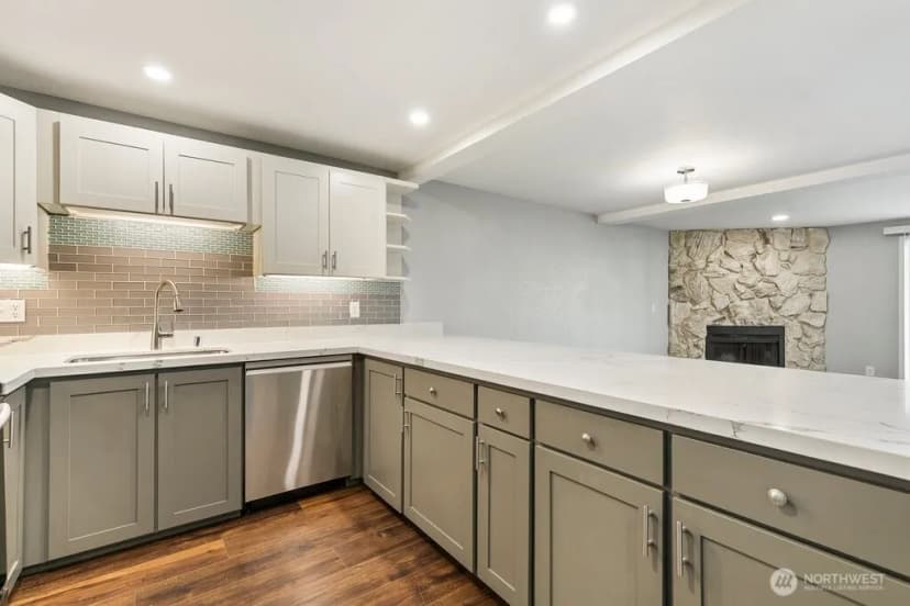 Property photo for 1515 12th Avenue S, Seattle photo 16