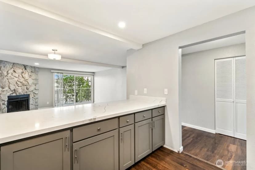 Property photo for 1515 12th Avenue S, Seattle photo 17