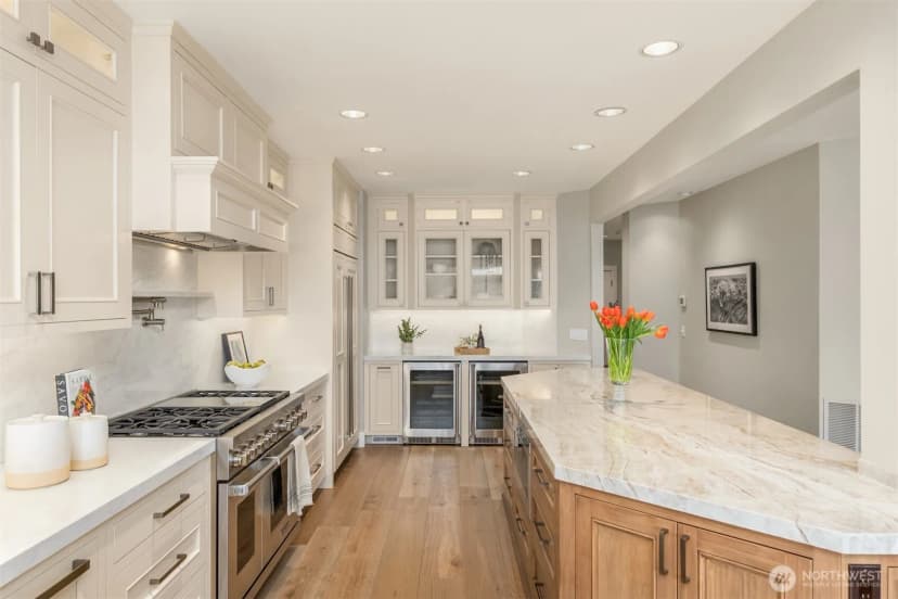 Property photo for 4475 Pleasant Beach Drive Ne, Bainbridge Island photo 17