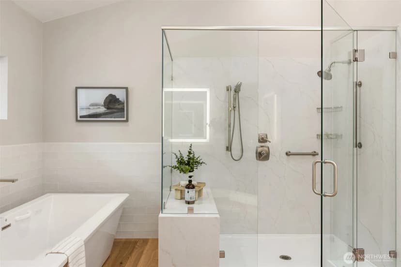 Property photo for 4475 Pleasant Beach Drive Ne, Bainbridge Island photo 32