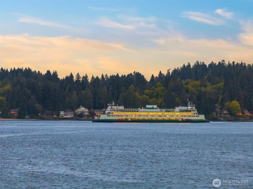 Property photo for 4475 Pleasant Beach Drive Ne, Bainbridge Island photo 40