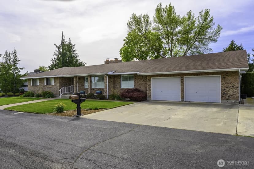 Property photo for 725 Canterbury Road Nw, Soap Lake photo 2