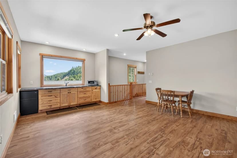Property photo for 215 Lois Lane, Leavenworth photo 35