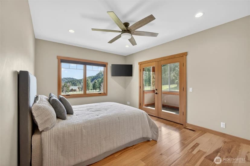 Property photo for 215 Lois Lane, Leavenworth photo 25