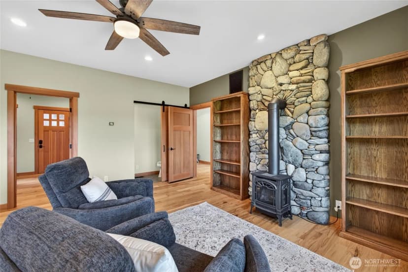 Property photo for 215 Lois Lane, Leavenworth photo 23