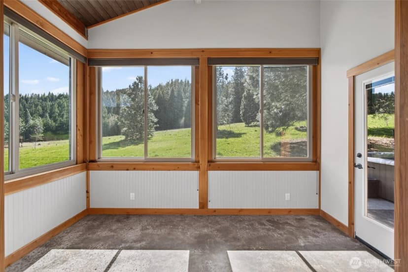 Property photo for 215 Lois Lane, Leavenworth photo 27