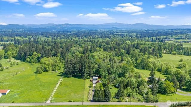 Property photo for 24501 Ne 29th Avenue, Ridgefield photo 2