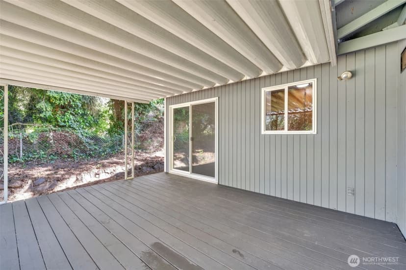 Property photo for 12833 9th Avenue Sw, Burien photo 32