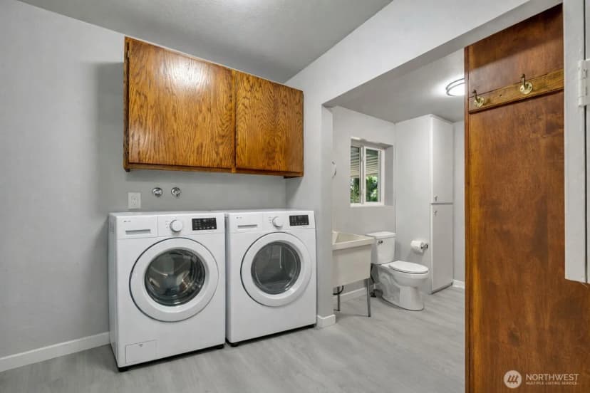 Property photo for 12833 9th Avenue Sw, Burien photo 16
