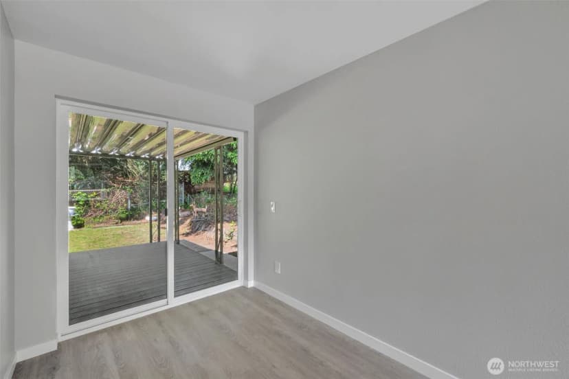 Property photo for 12833 9th Avenue Sw, Burien photo 22
