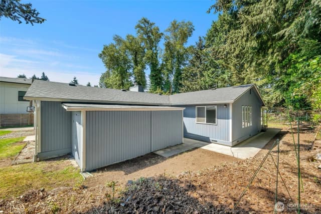 Property photo for 12833 9th Avenue Sw, Burien photo 4