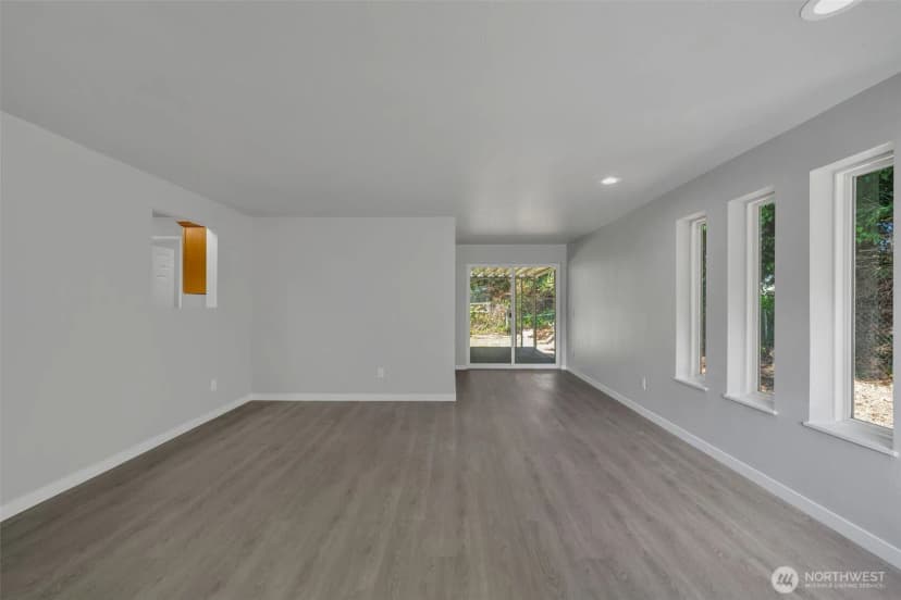 Property photo for 12833 9th Avenue Sw, Burien photo 20
