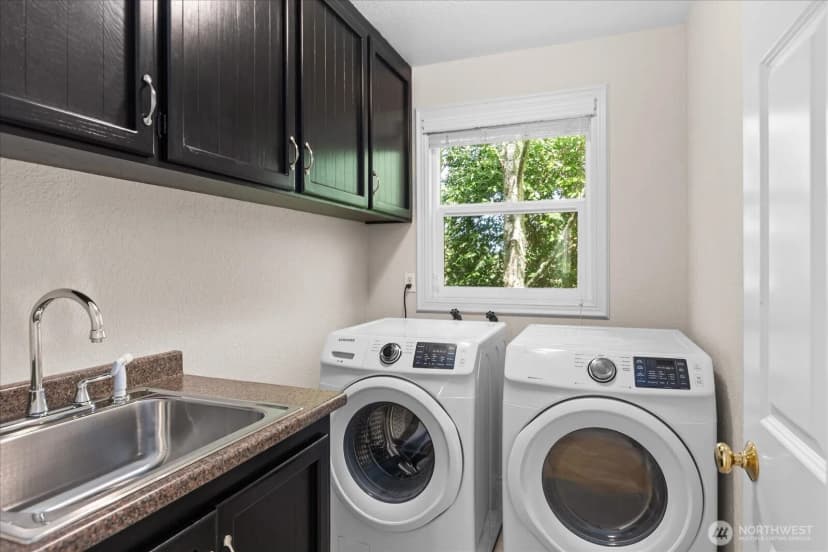 Property photo for 16209 70th Place W, Edmonds photo 17