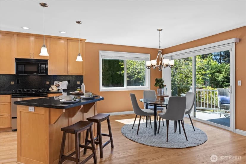 Property photo for 16209 70th Place W, Edmonds photo 10