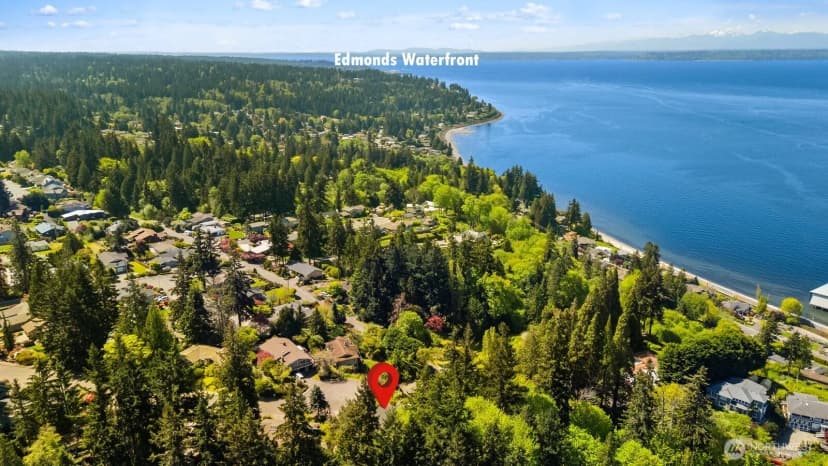 Property photo for 16209 70th Place W, Edmonds photo 37