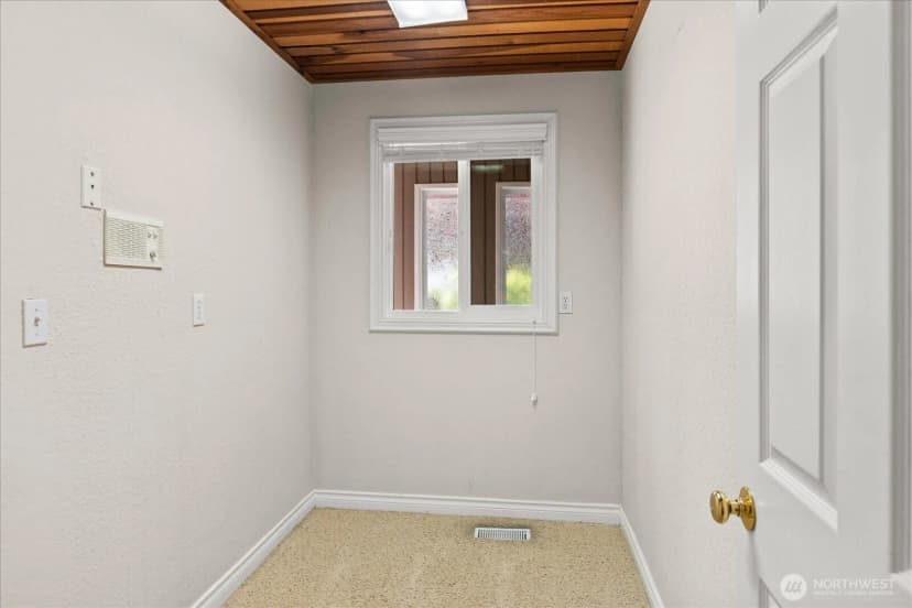 Property photo for 16209 70th Place W, Edmonds photo 18