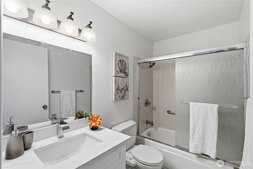 Property photo for 13217 15th Avenue Ne #a8, Seattle photo 23