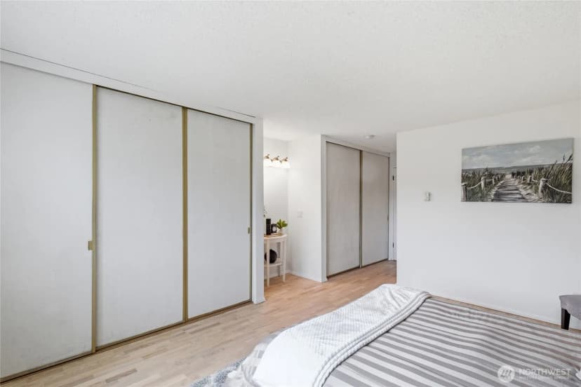 Property photo for 13217 15th Avenue Ne #a8, Seattle photo 19