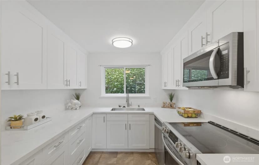 Property photo for 13217 15th Avenue Ne #a8, Seattle photo 13