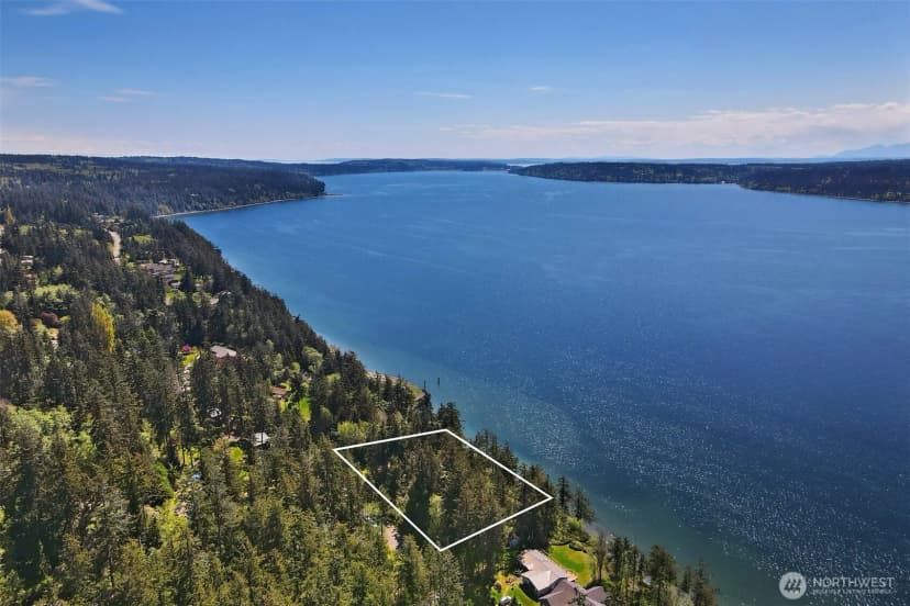 Property photo for 3392 Harbor View Drive, Langley photo 25