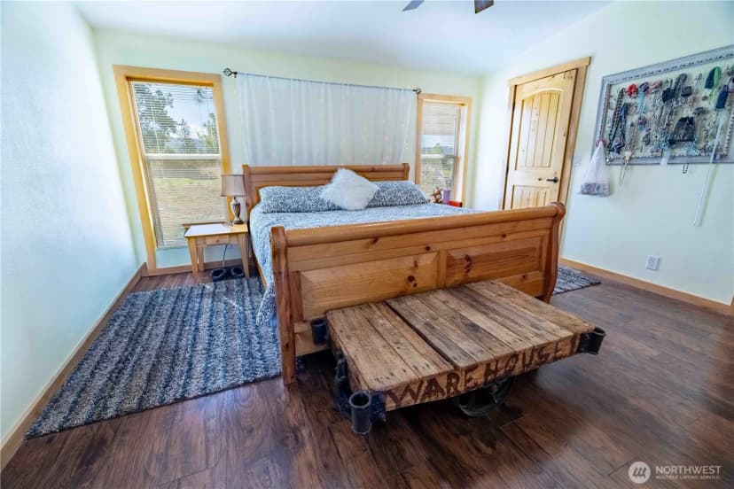 Property photo for 23 Razor Road, Tonasket photo 12