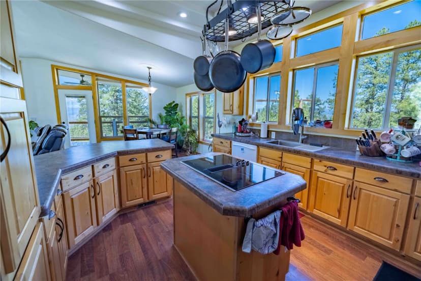 Property photo for 23 Razor Road, Tonasket photo 4