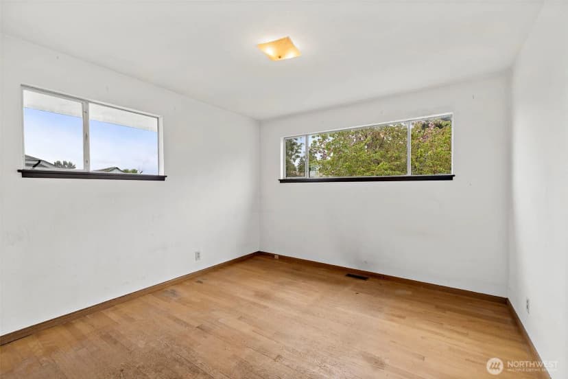 Property photo for 8403 S 120th St, Seattle photo 22