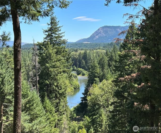 Property photo for 71 Pecon Valley Place, Cle Elum photo 2