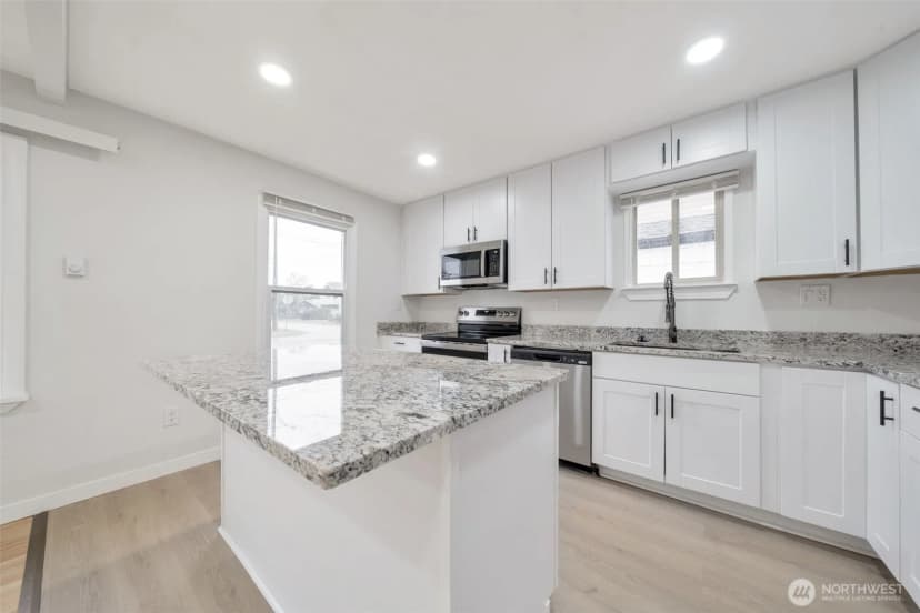 Property photo for 904 B Street Se, Auburn photo 6