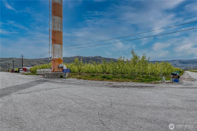 Property photo for 58 Substation Road, Chelan photo 4