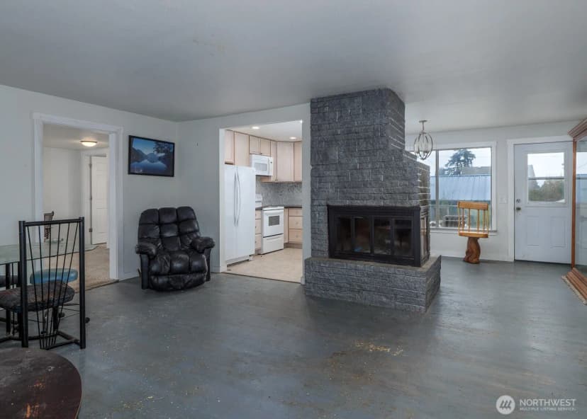 Property photo for 1111 W 15th Street, Port Angeles photo 12