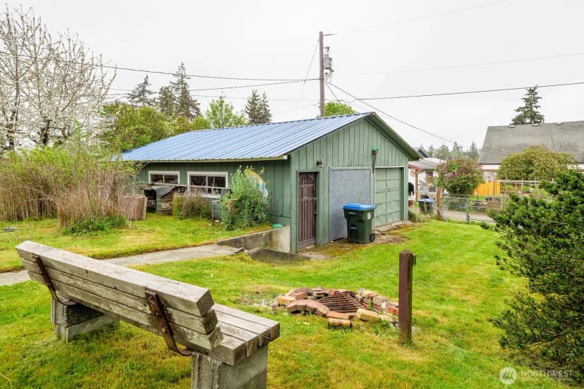 Property photo for 1111 W 15th Street, Port Angeles photo 8