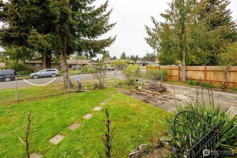 Property photo for 1111 W 15th Street, Port Angeles photo 22