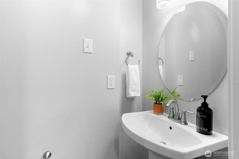 Property photo for 3021 Marine Drive, Bremerton photo 31