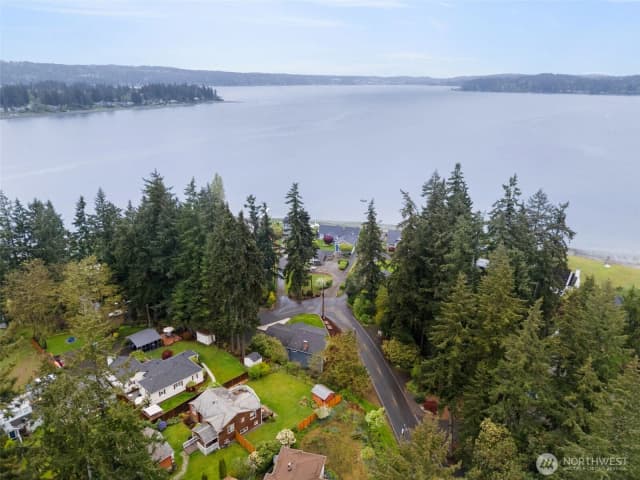Property photo for 3021 Marine Drive, Bremerton photo 5