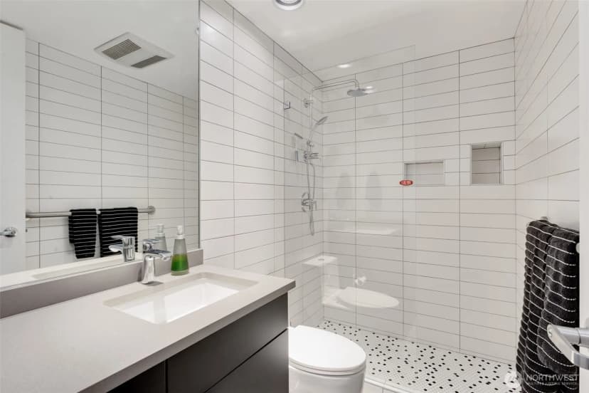 Property photo for 98 Union Street #206, Seattle photo 29