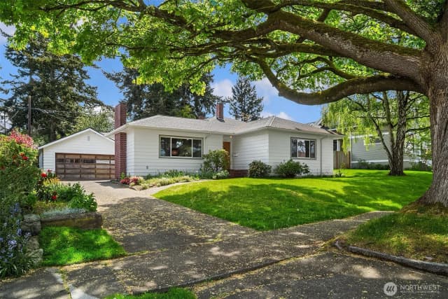 Property photo for 1707 8th Street, Anacortes