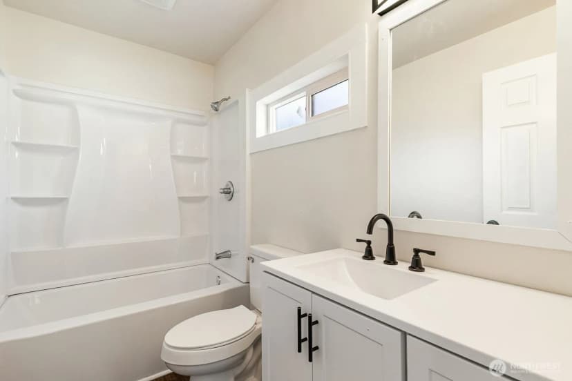 Property photo for 2392 Douglas Road #19, Ferndale photo 16