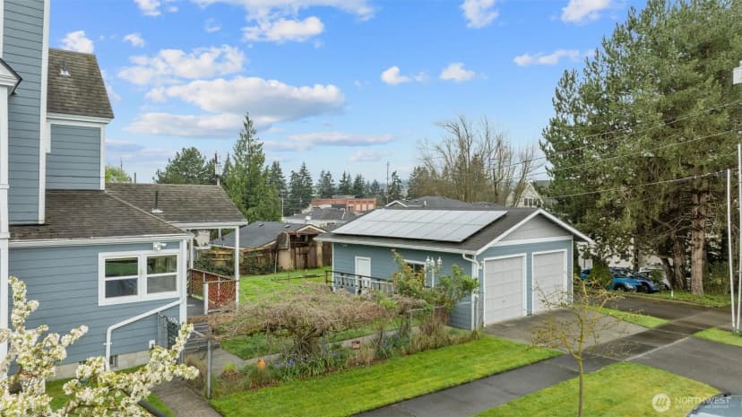 Property photo for 2602 Harrison Avenue, Everett photo 31
