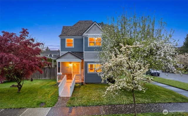 Property photo for 2602 Harrison Avenue, Everett