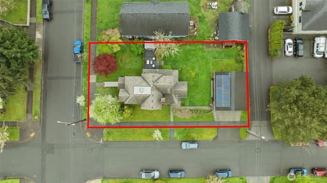 Property photo for 2602 Harrison Avenue, Everett photo 3