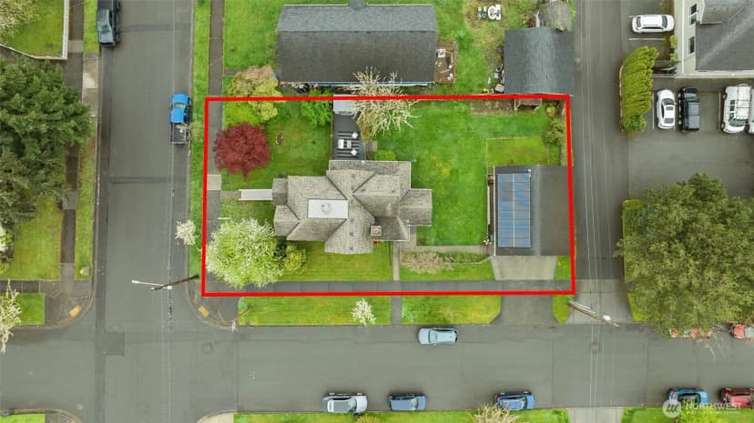 Property photo for 2602 Harrison Avenue, Everett photo 3