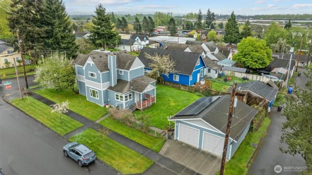 Property photo for 2602 Harrison Avenue, Everett photo 2