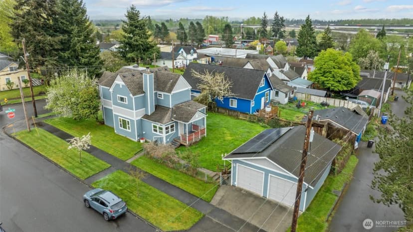 Property photo for 2602 Harrison Avenue, Everett photo 2